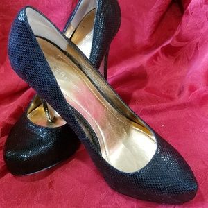 BCBGeneration heels sz 8 1/2